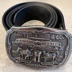 LEVI STRAUSS Limited Edition Leather Belt With Buckle Two Horse Brand EUC